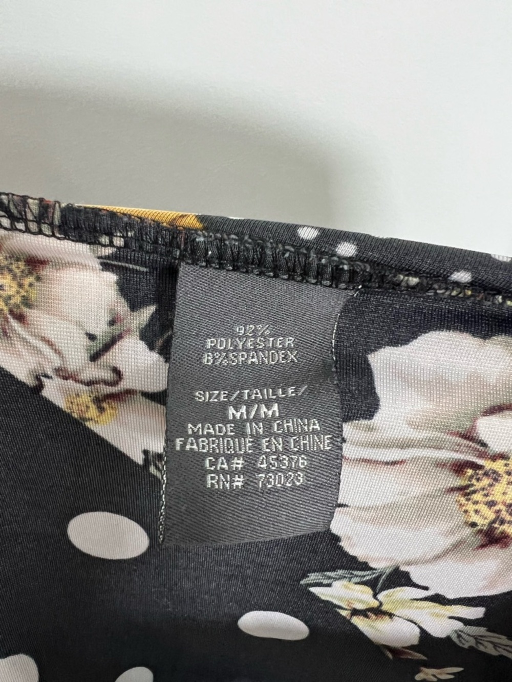 ☆ 3 for $20 ☆ Vintage Suzy Shier Black Floral & Polka Dot Short Sleeve Tee - Picture 5 of 5